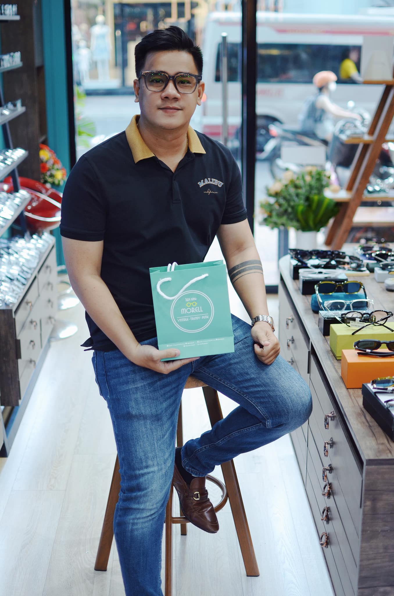 khach hang lam sale bat dong san mua kinh tai morell nha trang