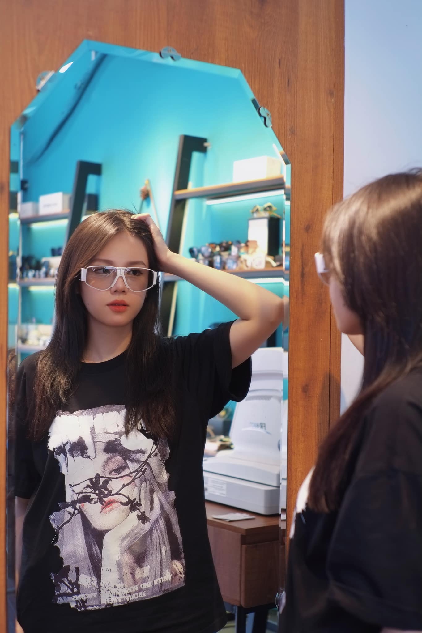 kinh mat de thuong tai morell nha trang